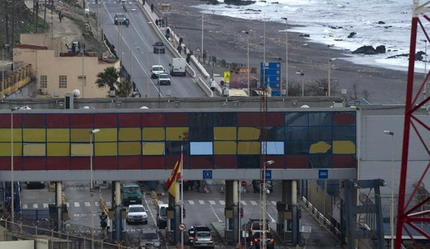 المغرب وإسبانيا يعيدان فتح حدودهما البرية بعد إغلاقها عامين