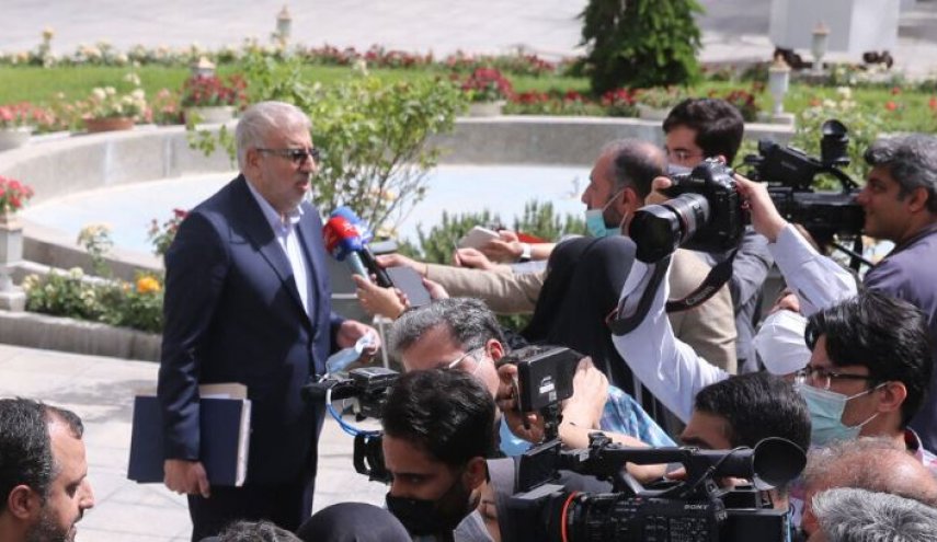 وزیر النفط: إيران تبيع نفطها بسعر جيد