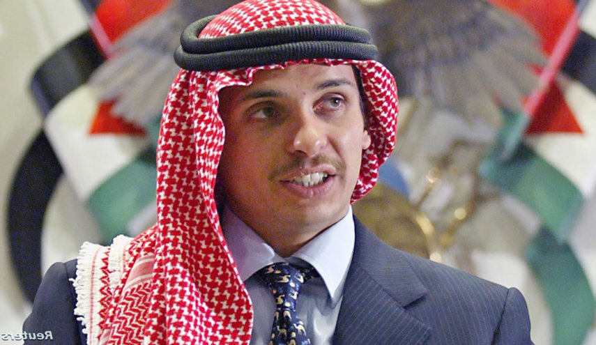 ملك الأردن يوافق على تقييد اتصالات الأمير حمزة وإقامته وتحركاته