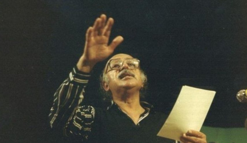 من هو الشاعر العراقي الراحل مظفر النواب؟