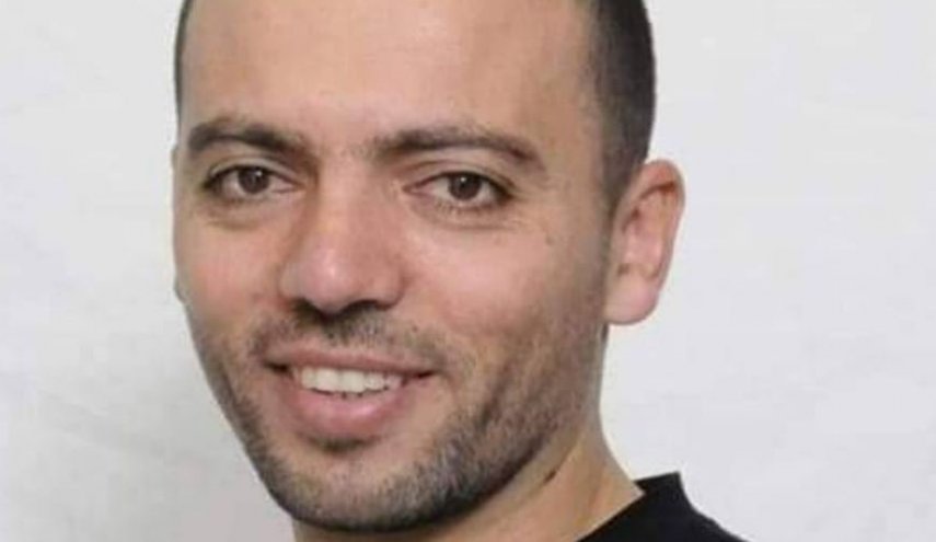 نقل الأسير الفلسطيني المضرب عواودة للمستشفى لخطورة وضعه الصحي