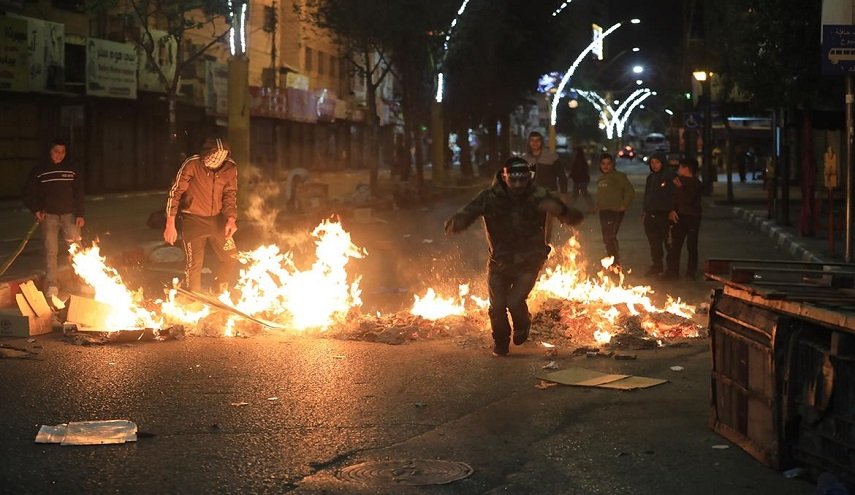 الضفة .. جبع تنتفض ضد اقتحام قوات الاحتلال