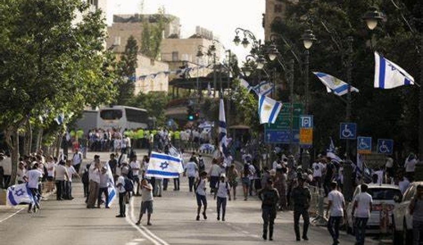 الأيادي على الزناد في المنطقة والعيون شاخصة إلى القدس غداً
