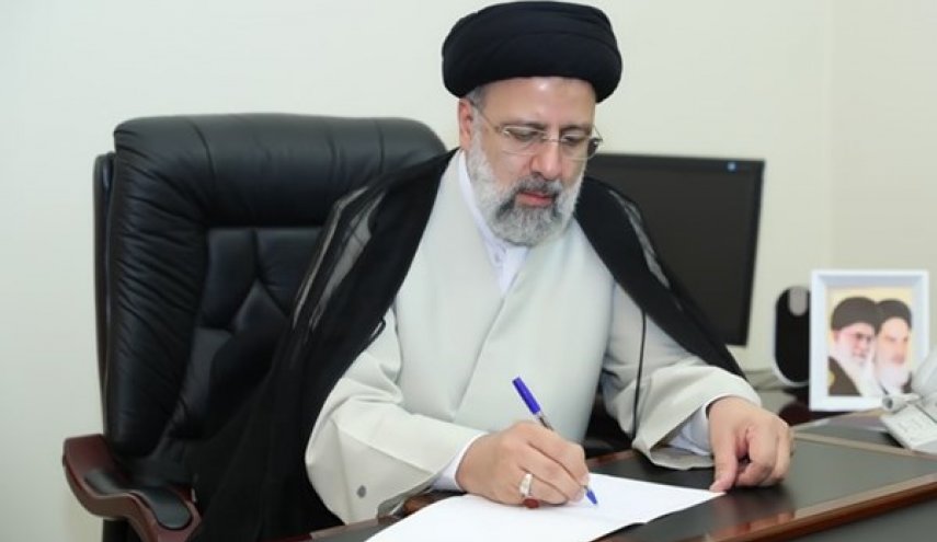 رئيسي يؤكد على تطوير العلاقات بين ايران وجمهورية اذربيجان