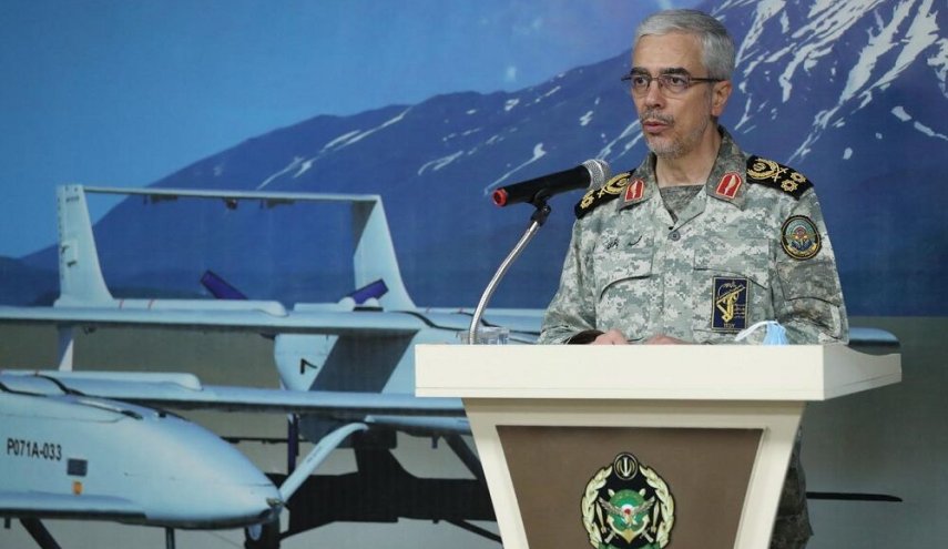 اللواء باقري: الجيش الايراني حقق انجازات ملفتة في صناعة المسيرات