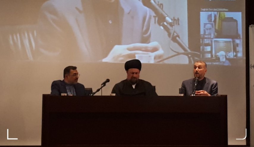 أميرعبداللهيان: هدفنا الرئيسي عدم الانقياد إلى الغرب أو الشرق
