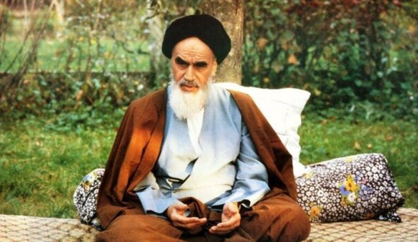 في ذكرى رحيله ..الامام الخميني(قدس) في سطور 