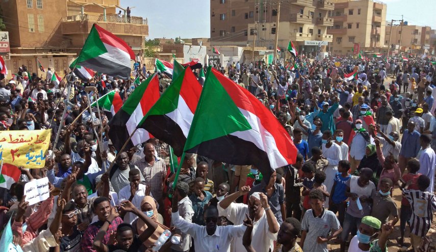احتجاجات جديدة ضد 