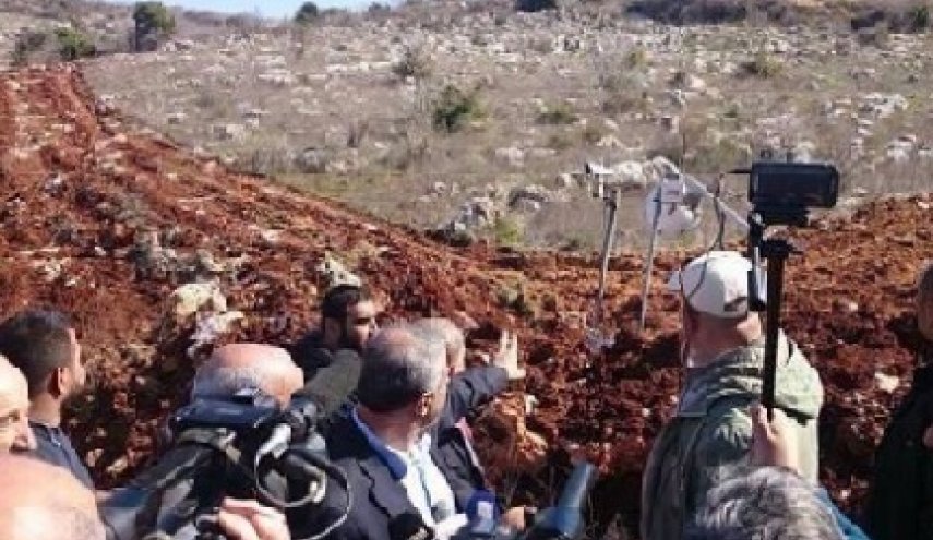 اللبنانيون يحتجون عند حدودهم مع فلسطين المحتلة