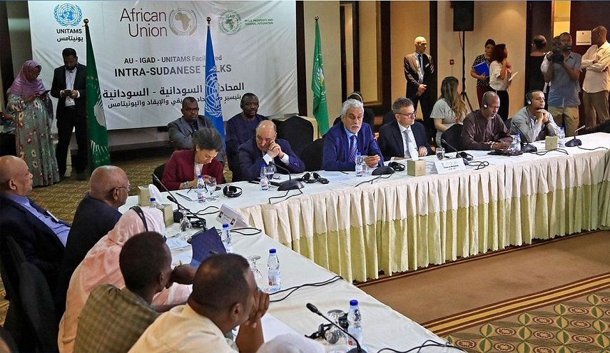 تواصل الأزمة.. تأجيل الجولة الثانية من الحوار السياسي في السودان 