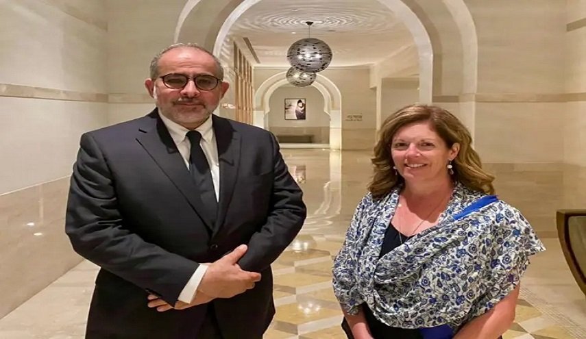  ليبيا.. 'مترشح رئاسي' يناقش مع '