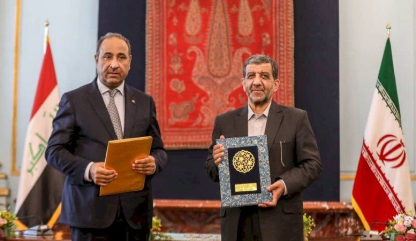 ايران والعراق يوقعان اتفاقا لتعزيز التعاون السياحي بين البلدين