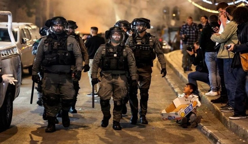 الاحتلال يقتحم الخليل واندلاع مواجهات بالمنطقة