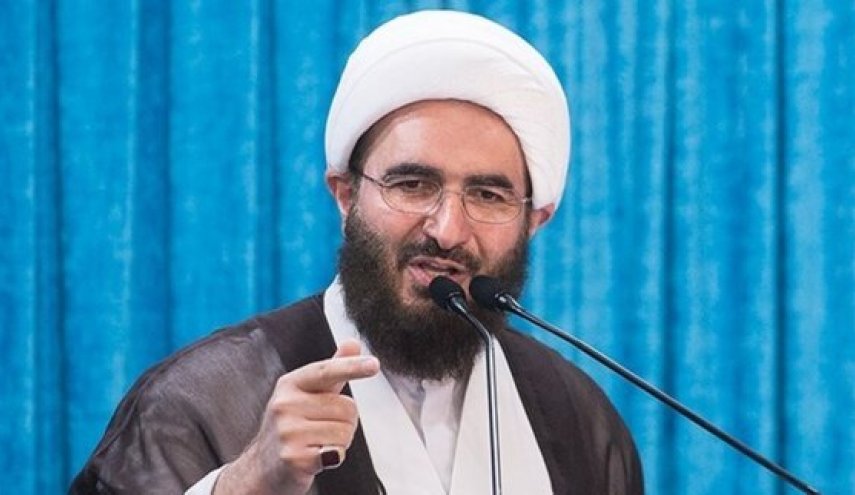 خطيب جمعة طهران: مفاوضاتنا مع الجانب الاخر مفاوضات عادلة ولن نستسلم للظلم ابدا