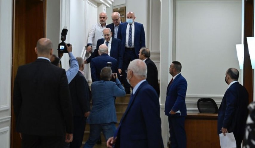 لبنان :ميقاتي بدأ الاستشارات النيابية غير الملزمة في مجلس النواب
