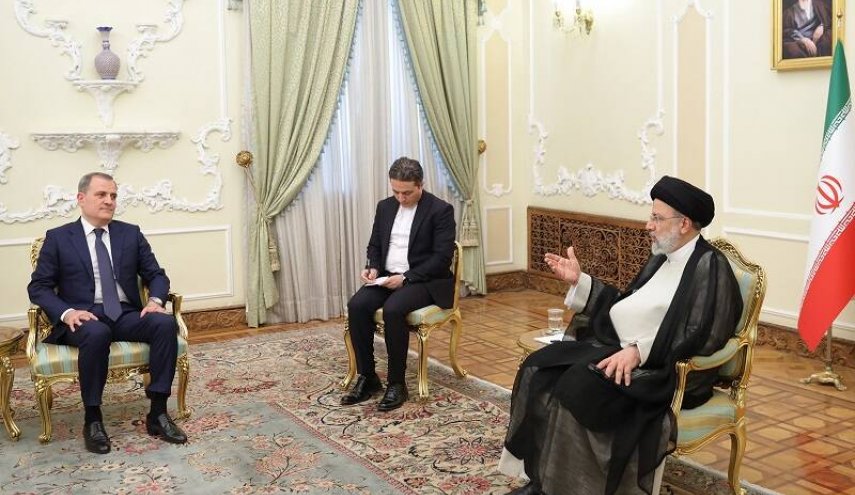 رئيسي: النهوض بالعلاقات بين طهران وباكو يقود إلى التعاون الإقليمي الفاعل