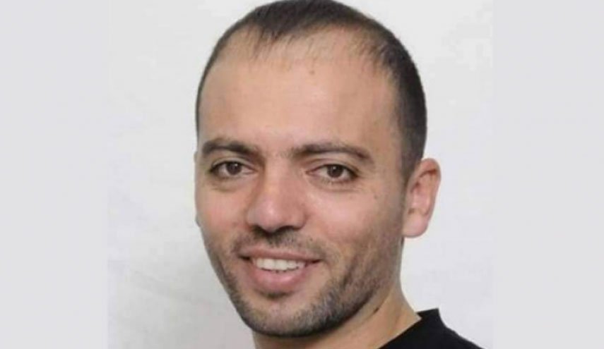 الأسير خليل عواودة يستأنف إضرابه المفتوح عن الطعام