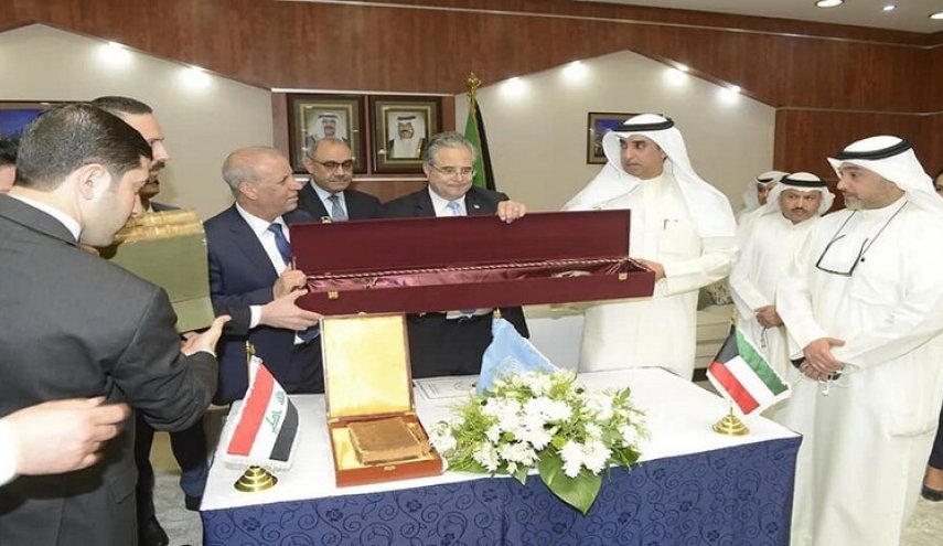 الكويت تتسلم 738 صندوقا بمقتنيات تعود لفترة إجتياح الكويت