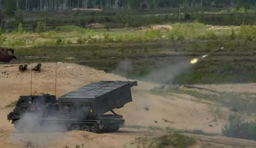 كييف: وصول أول دفعة من صواريخ M270 من بريطانيا