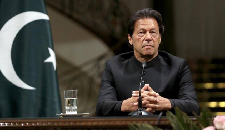 عمران خان بعد فوزه في ولاية بنجاب يطالب بانتخابات مبكرة
