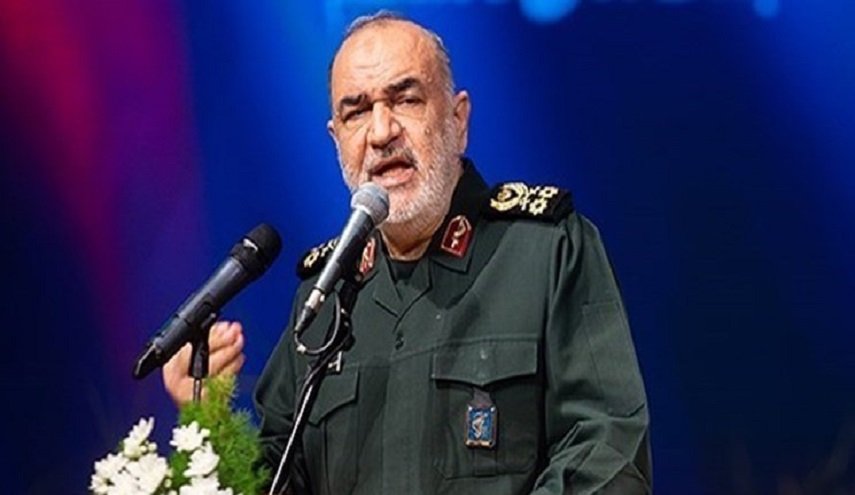سلامي يعزو تراجع العدو عن فكرة مهاجمة ايران الى تنامي قدرات القوة البرية