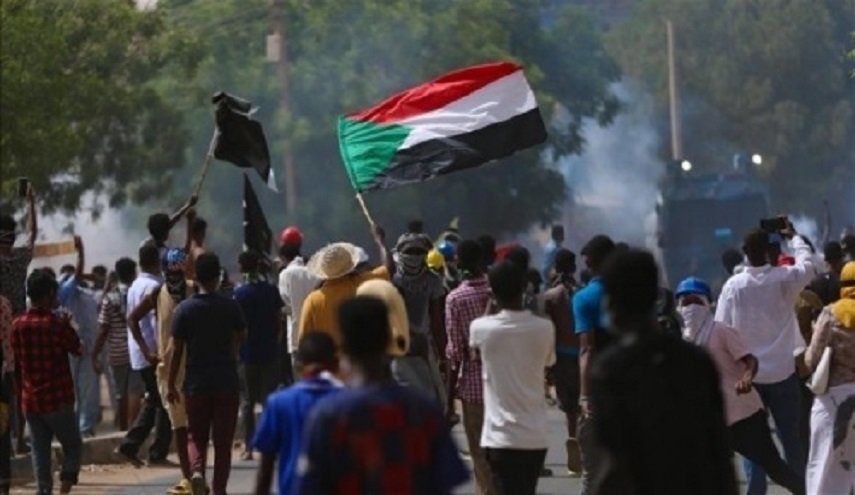 مظاهرات جديدة للمطالبة بالحكم المدني في السودان 
