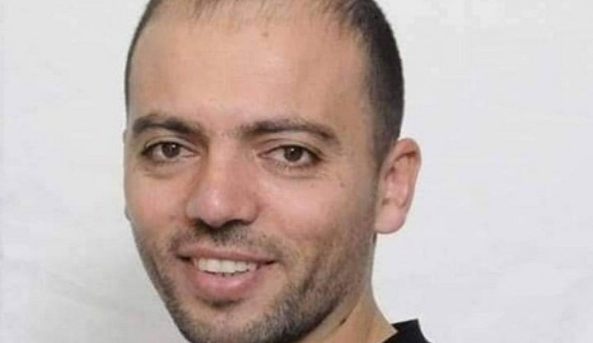 والد الأسير خليل عواودة: السماح لزوجة الأسير بزيارته اليوم