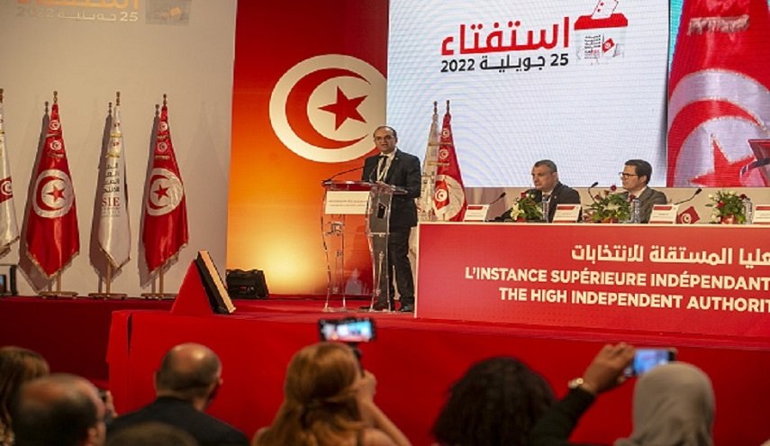 هيئة الانتخابات في تونس تعلن النتائج النهائية للاستفتاء على الدستور الجديد