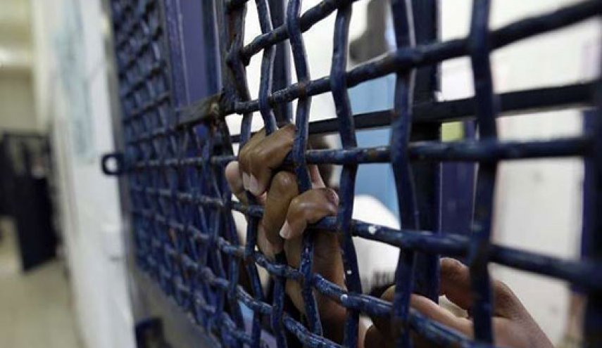 3 اسرى فلسطينيين يواصلون اضرابهم عن الطعام