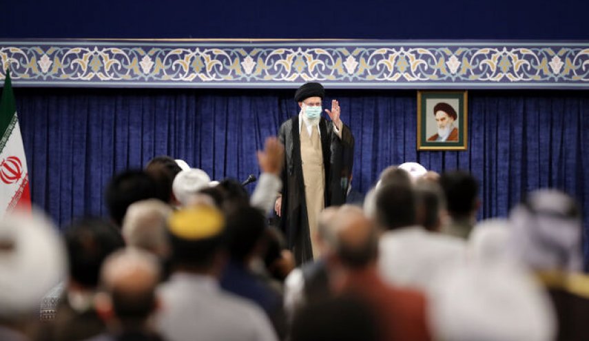 قائد الثورة يستقبل المشاركين في اجتماع المجمع العالمي لأهل البيت (ع)