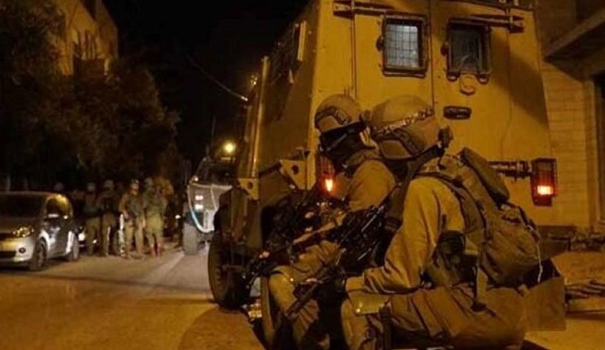 درگیری شدید مبارزان فلسطینی با نظامیان صهیونیست در کرانه باختری + ویدیو