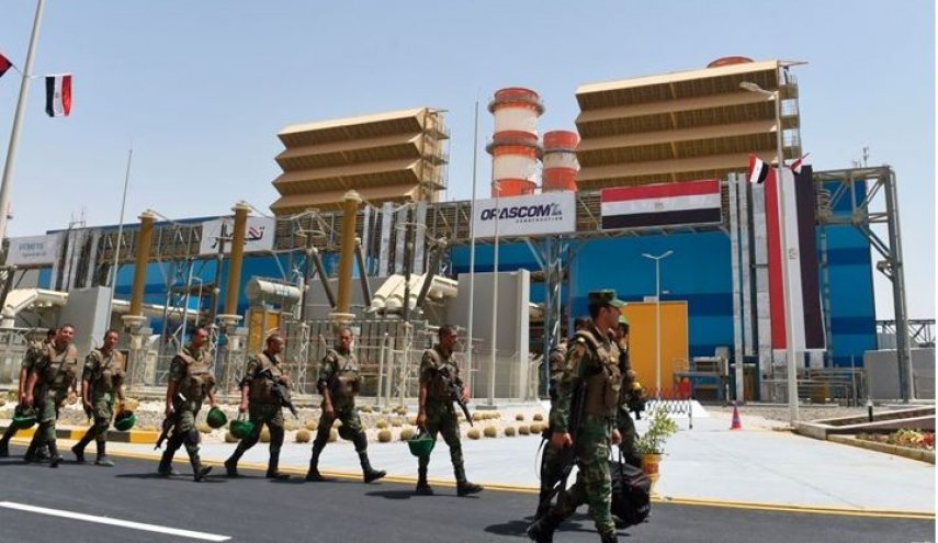 السيسي يأمر بإخلاء أماكن عسكرية لإقامة مشاريع سياحية