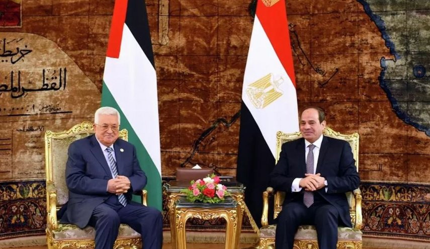 الرئيس المصري يستقبل محمود عباس في القاهرة
