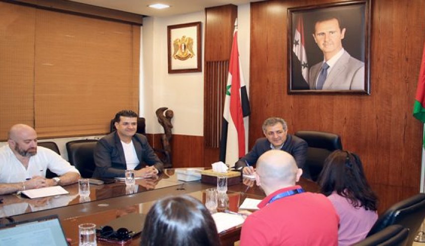 محافظ دمشق يبحث مع برنامج الأغذية العالمي سبل التعاون المشترك