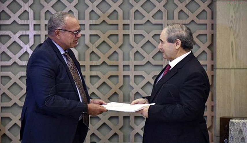 سوریا: المقداد يتسلم أوراق اعتماد سفير البرازيل وممثل برنامج الغذاء العالمي