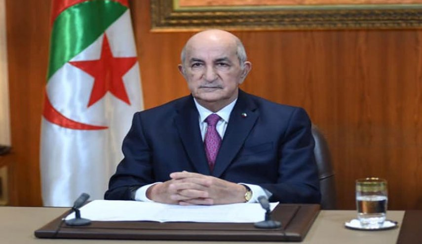 الرئيس الجزائري يجري تعديلا وزاريا 
