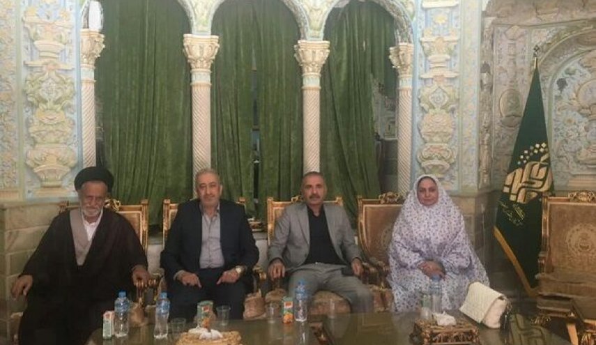 معاون وزیر حمل و نقل عراق به زیارت حضرت معصومه(س) مشرف شد