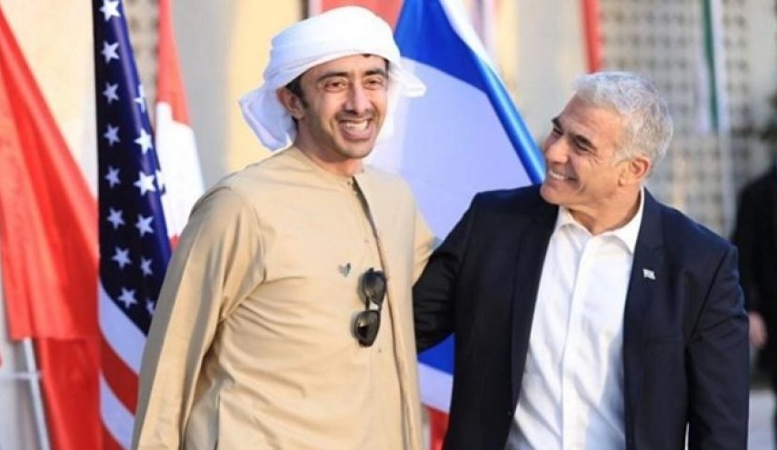 وزير الخارجية الإماراتي يصل تل أبيب في زيارة رسمية

