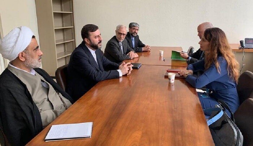 غريب آبادي يؤكد للمقررة الأممية ضرورة التعويض عن أضرار إجراءات الحظر الأحادية