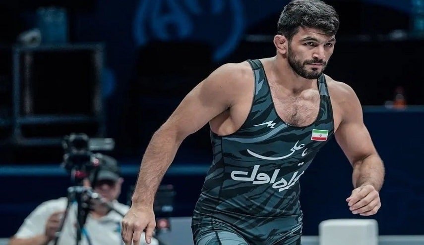 المصارع الإيراني حسن يزداني يحطم رقما قياسيا استمر 60 عاما