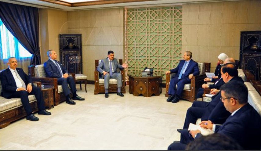 المقداد يؤكد أهمية تعزيز التشاور والتنسيق بين سورية والعراق