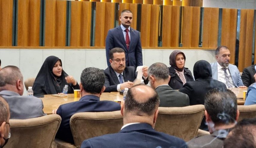 السوداني يعرض برنامجه الحكومي داخل مبنى البرلمان العراقي