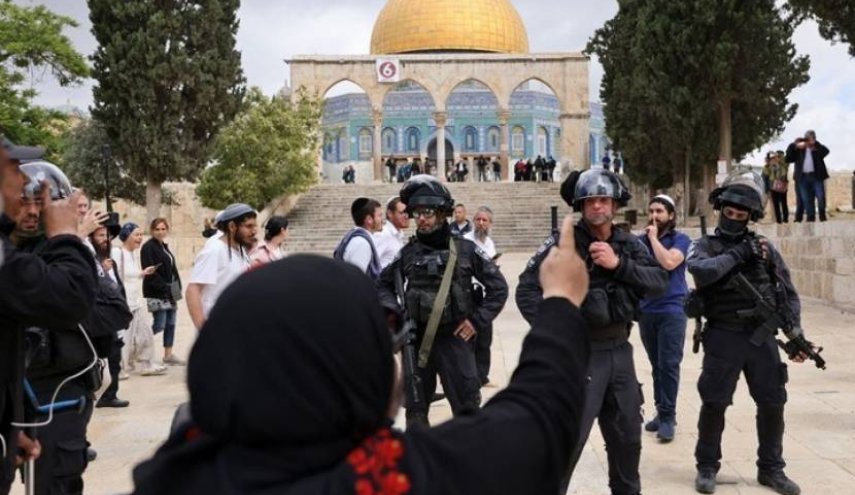 حماس: أبلغنا الوسطاء أن انتهاكات الاحتلال بالأقصى قد تشعل المنطقة