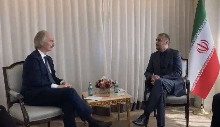 عبداللهيان يستعرض وممثل الامين العام للامم المتحدة اخر التطورات في سوريا