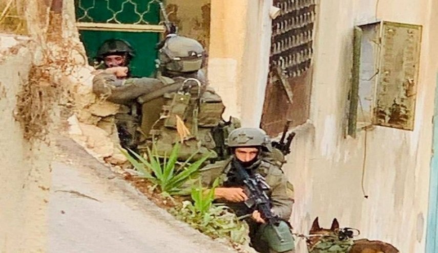 الاحتلال يقتحم قرية عناتا شمال شرق القدس المحتلة
