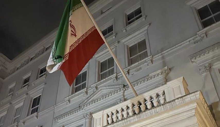 کاردار ایران در لندن: اوضاع سفارت آرام است/پرچم پرافتخار جمهوری اسلامی ایران دوباره به اهتزاز درآمد