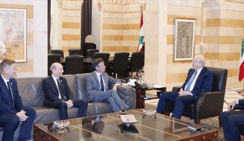 ميقاتي يطلب من 'توتال' بدء التنقيب عن الغاز في المياه اللبنانية