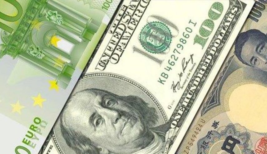 في يوم واحد .. المركزي الايراني يطرح 983 مليون دولار بسوق الصرف