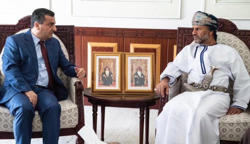 السفير ميا يبحث مع رئيس جامعة السلطان قابوس العمانية مجالات التعاون