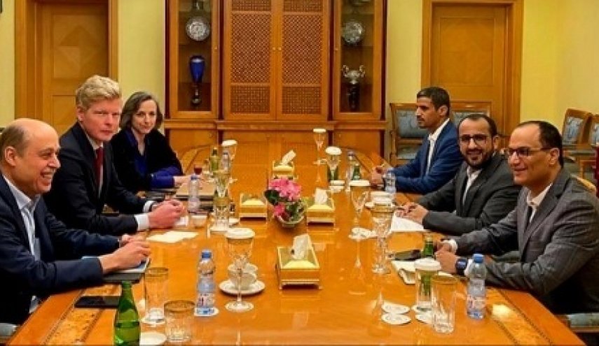 مفاوضات الهدنة تتذبذب.. مقترح أممي بترحيل الرواتب